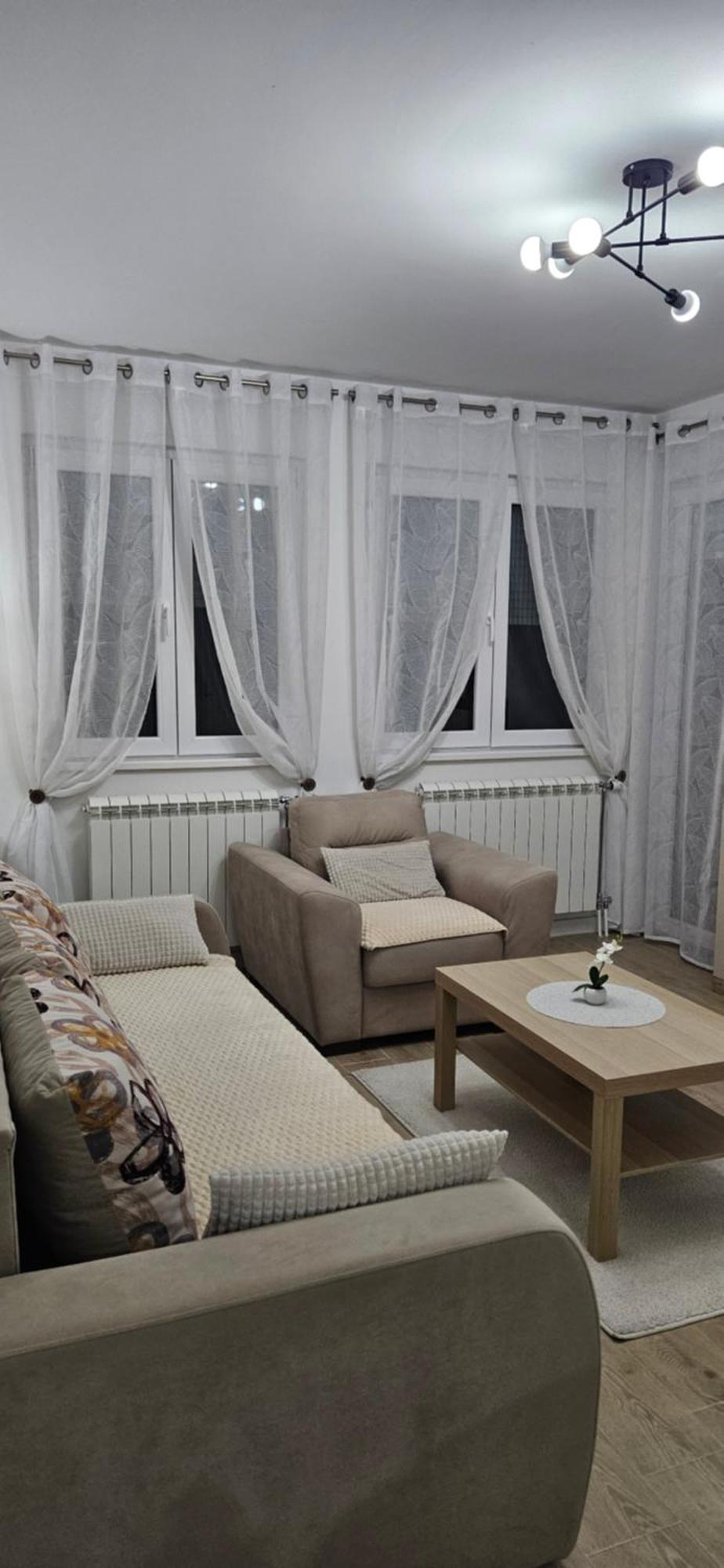 Apartman Vukota 2 皮罗特 外观 照片